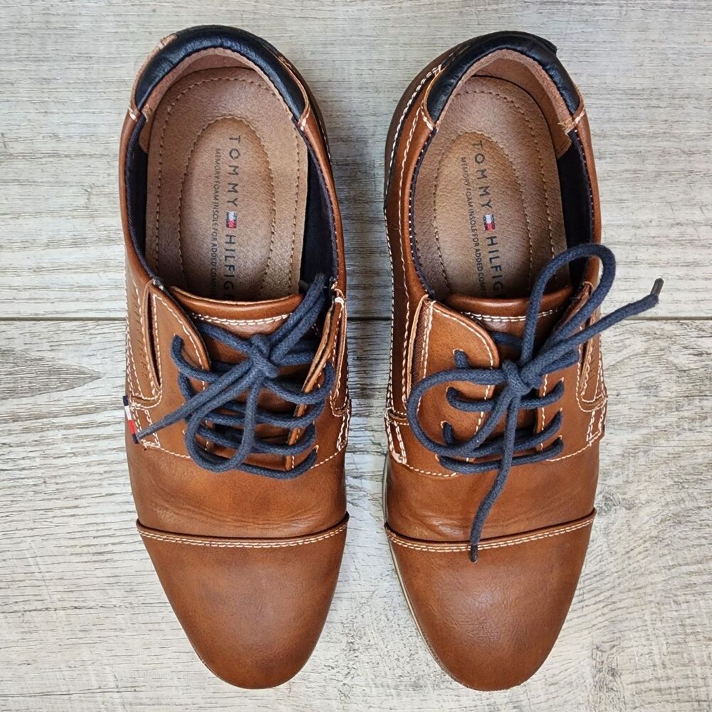 Tommy Hilfiger Urban Oxford Dress Shoes - Boys Size  7  1/2